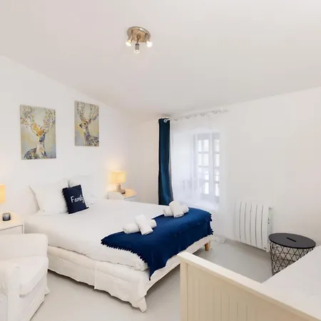C'est Maison Bleue Lägenhet *