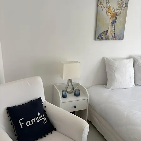 C'est Maison Bleue Апартаменты *