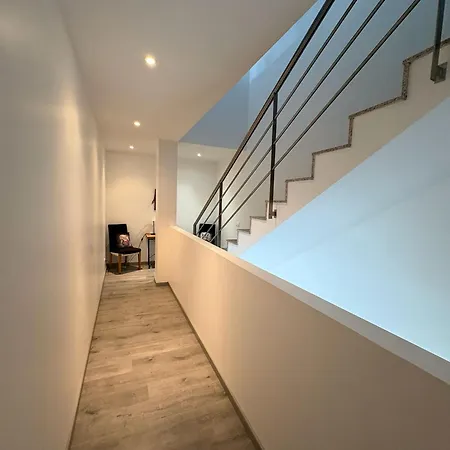 C'est Maison Bleue *