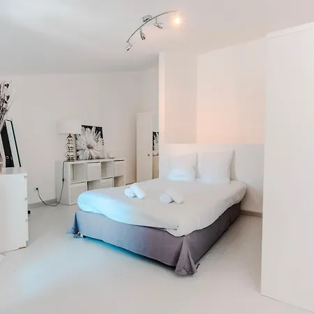 C'est Maison Bleue * Каркассон
