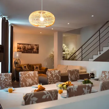 C'est Maison Bleue * Каркассон