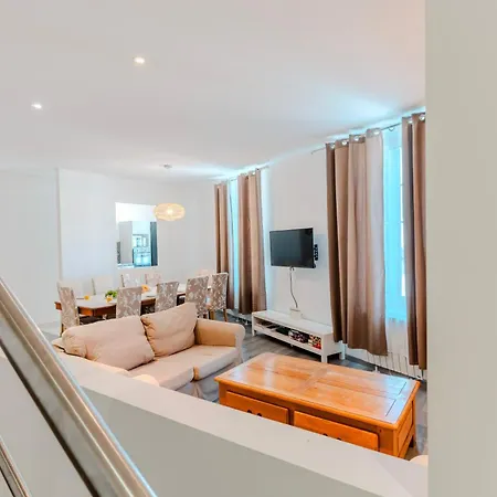 C'est Maison Bleue Appartement *